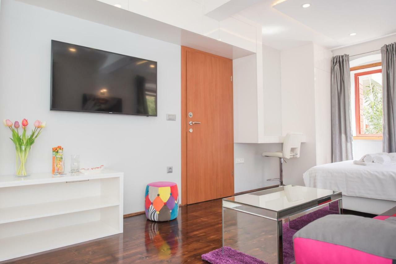 Studio Apartment Lena Kastela Ngoại thất bức ảnh