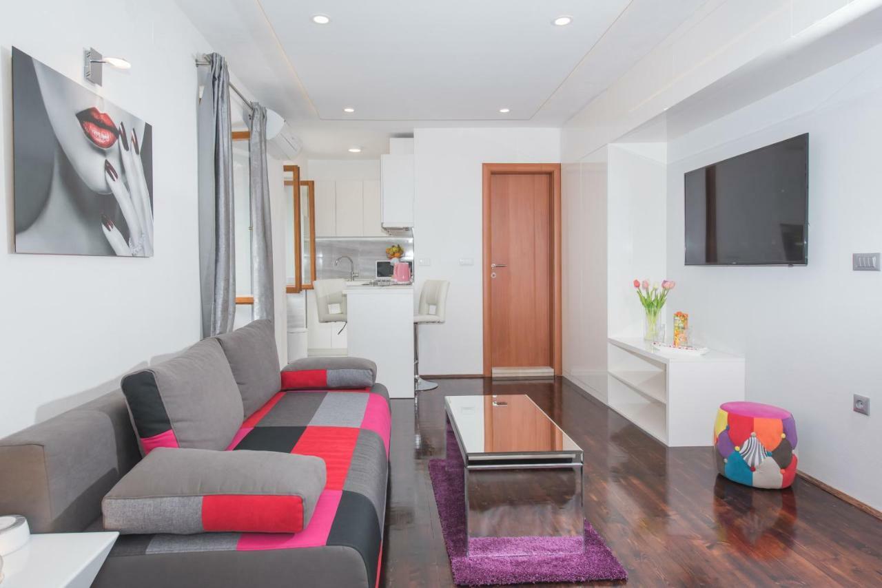 Studio Apartment Lena Kastela Ngoại thất bức ảnh